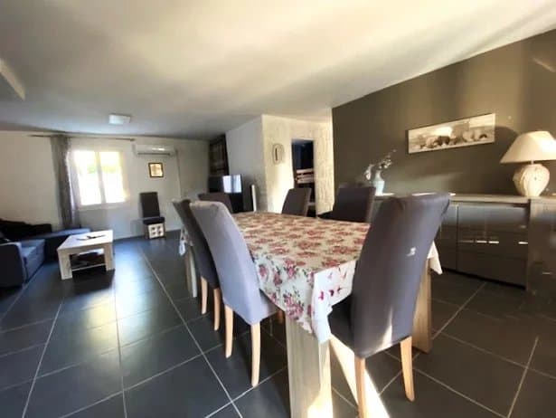REGUSSE (VAR) - Maison de plain-pied sur 1800 m² de terrain - Photo 3