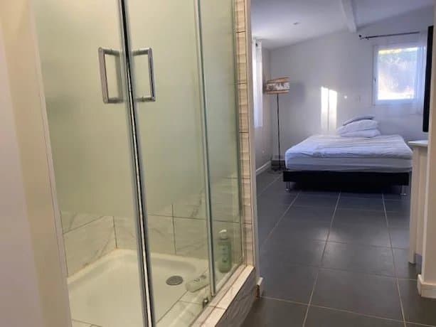 REGUSSE (VAR) - Maison de plain-pied sur 1800 m² de terrain - Photo 5