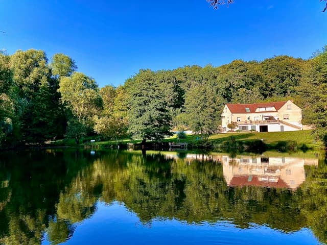 Maison avec étang à Bonneuil en Valois dans l'Oise - Photo 2