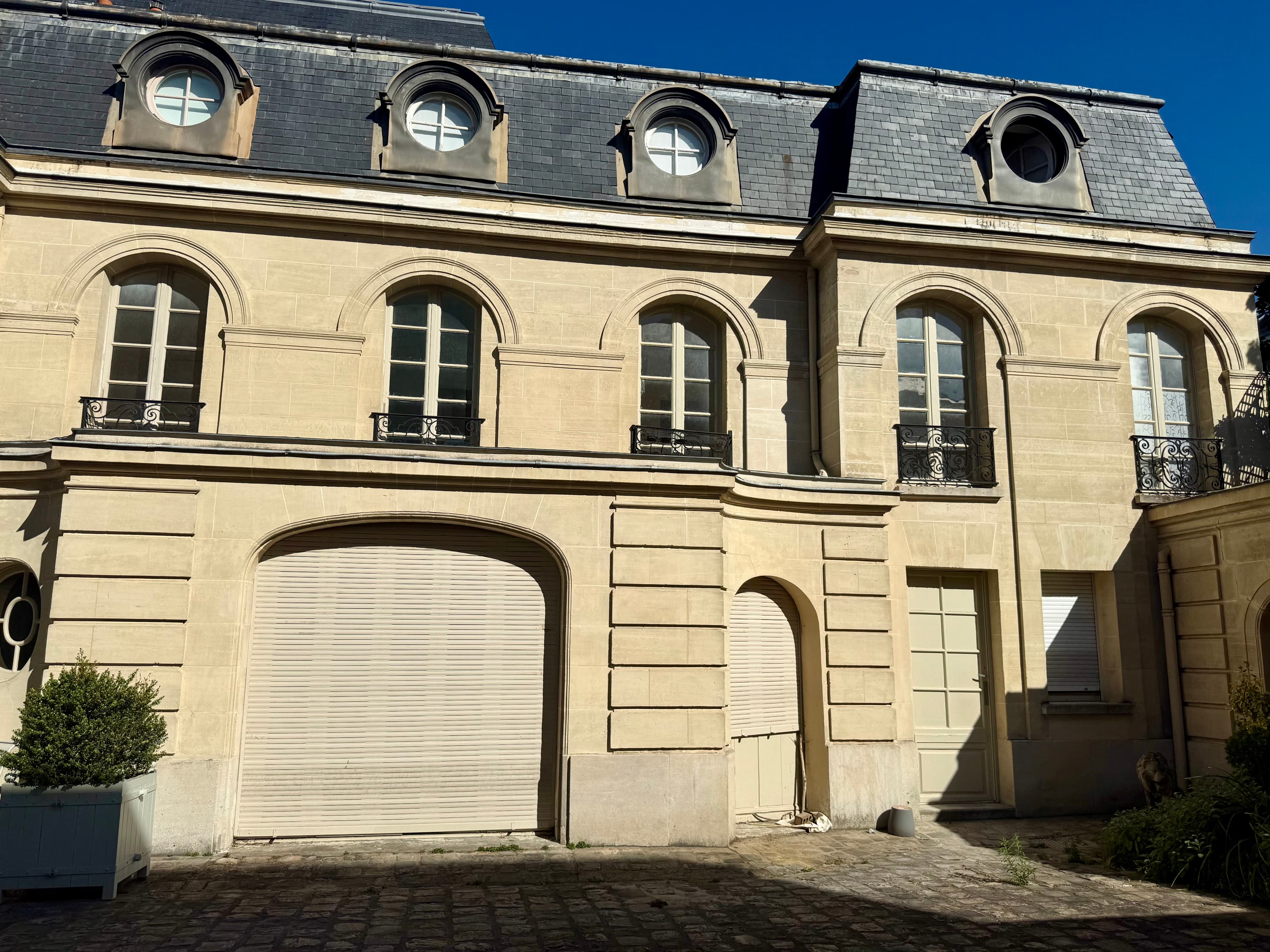Vends Duplex bien d'exception Hôtel de Noailles