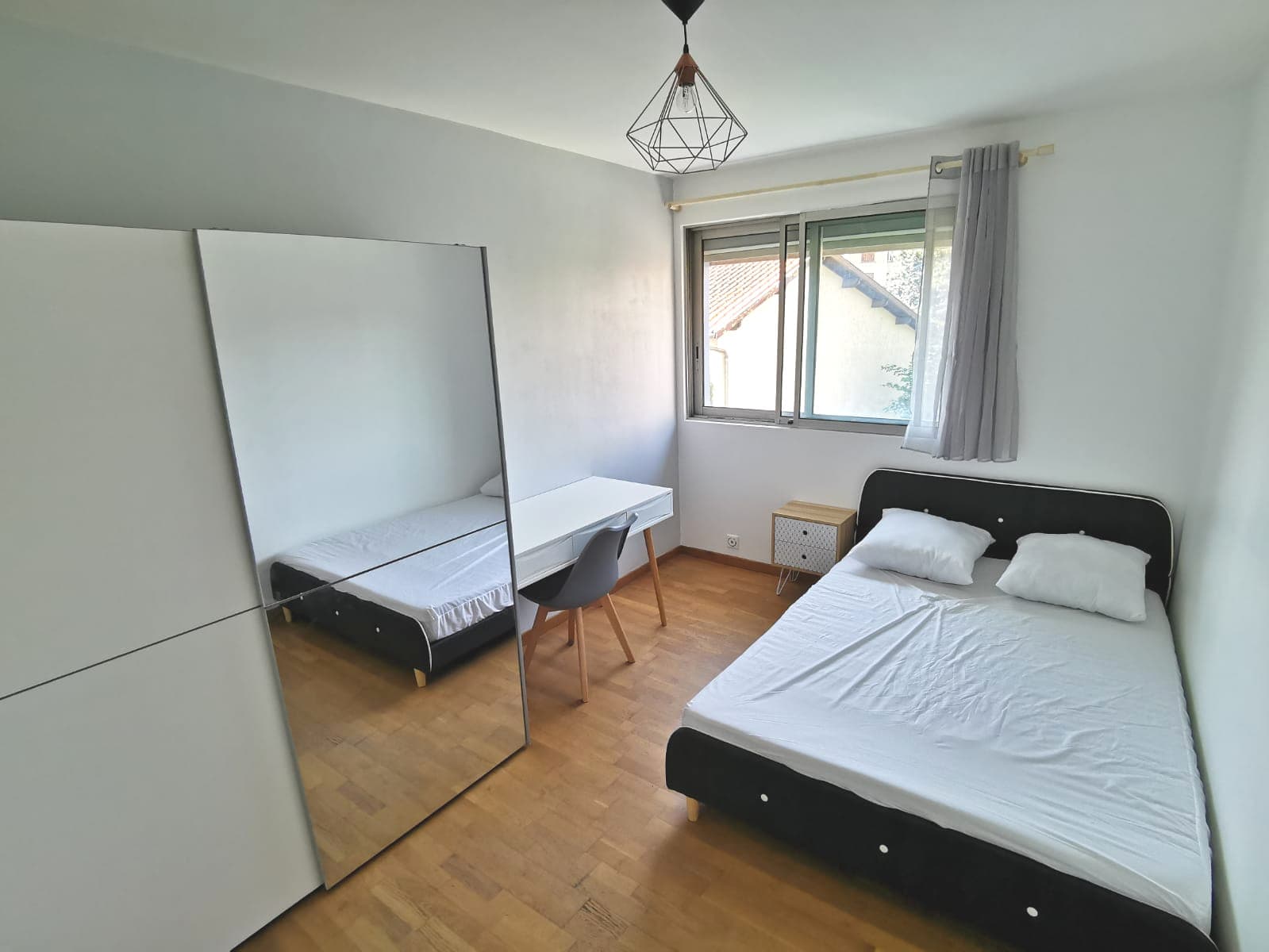 Colocation meublée Arènes - Bail individuel - Photo 2