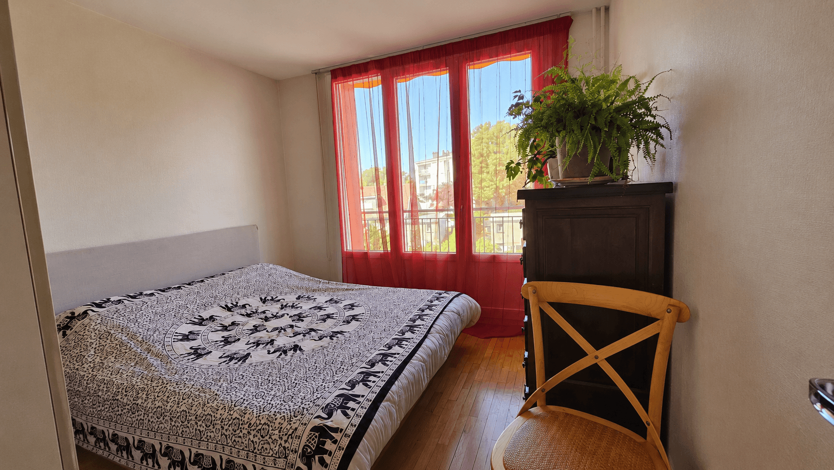 Appartement T2 lumineux & calme, garage, secteur Troyes Lombards - Photo 2