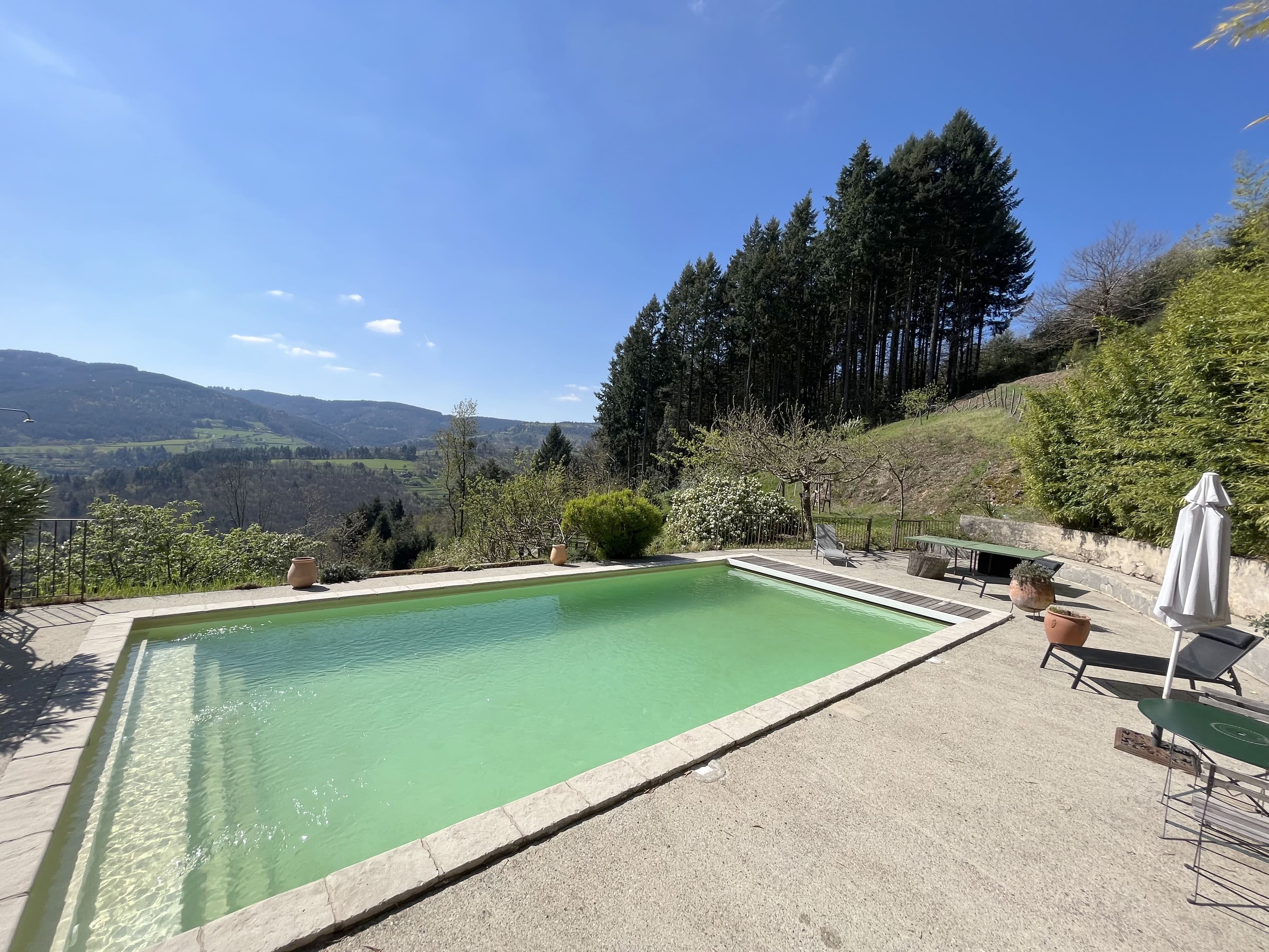 Authentique ensemble immobilier sur environ 1 hectare 89 ares - Photo 3