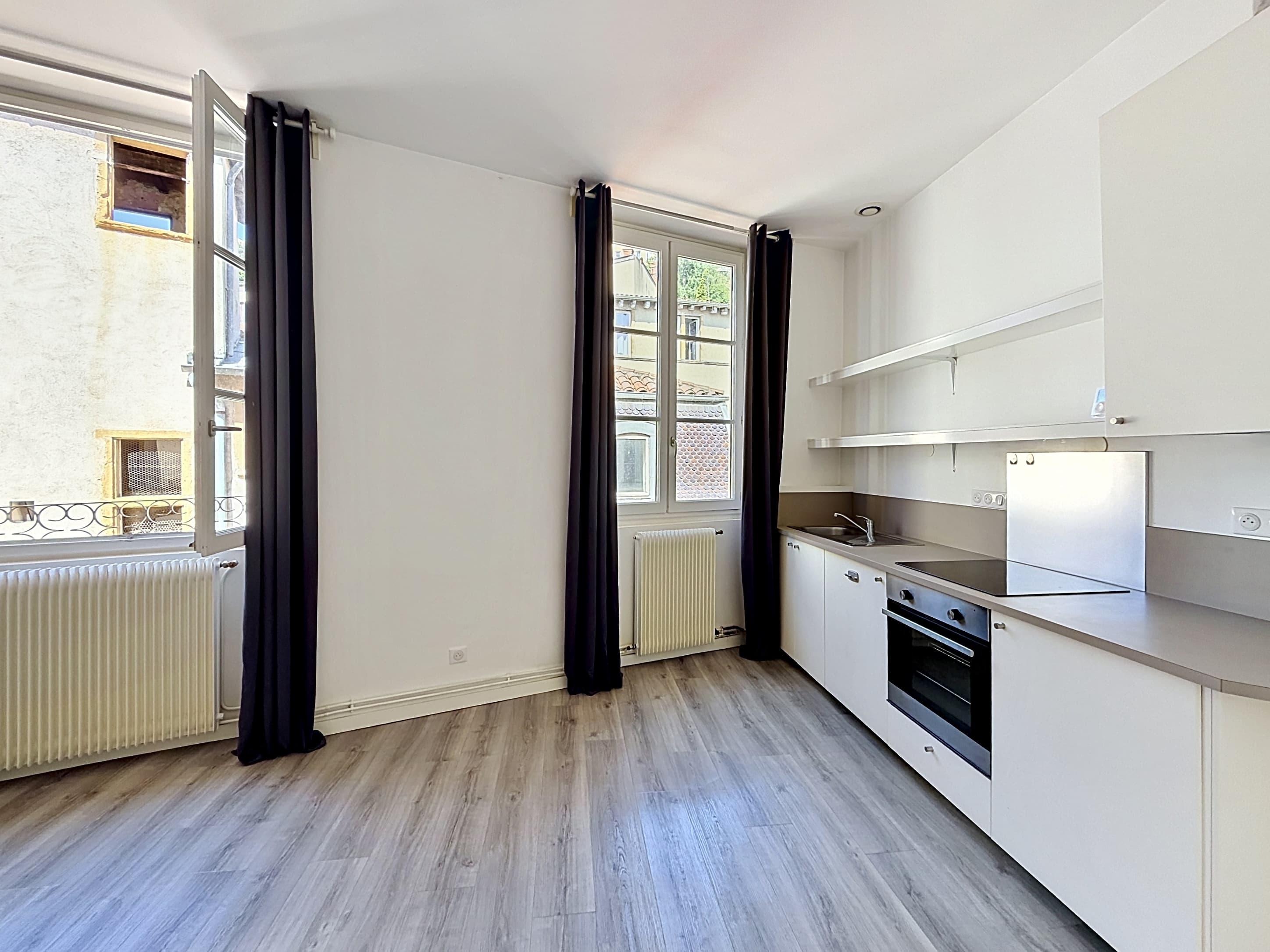Studio lumineux, dernier étage, Vieux-Lyon- Saint Georges - Photo 7