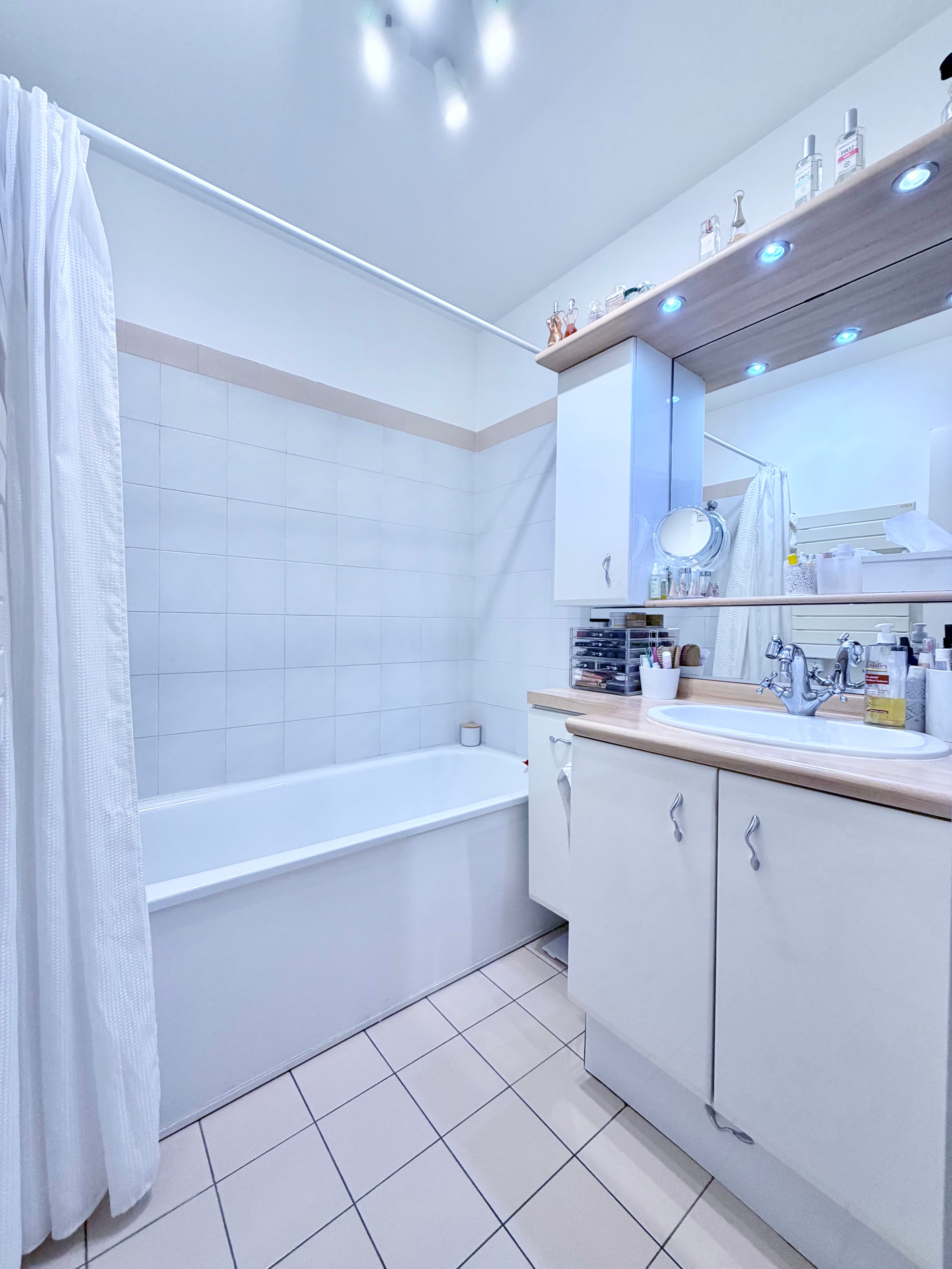 Appartement 3 pièces avec deux balcons cave et parking - Photo 8