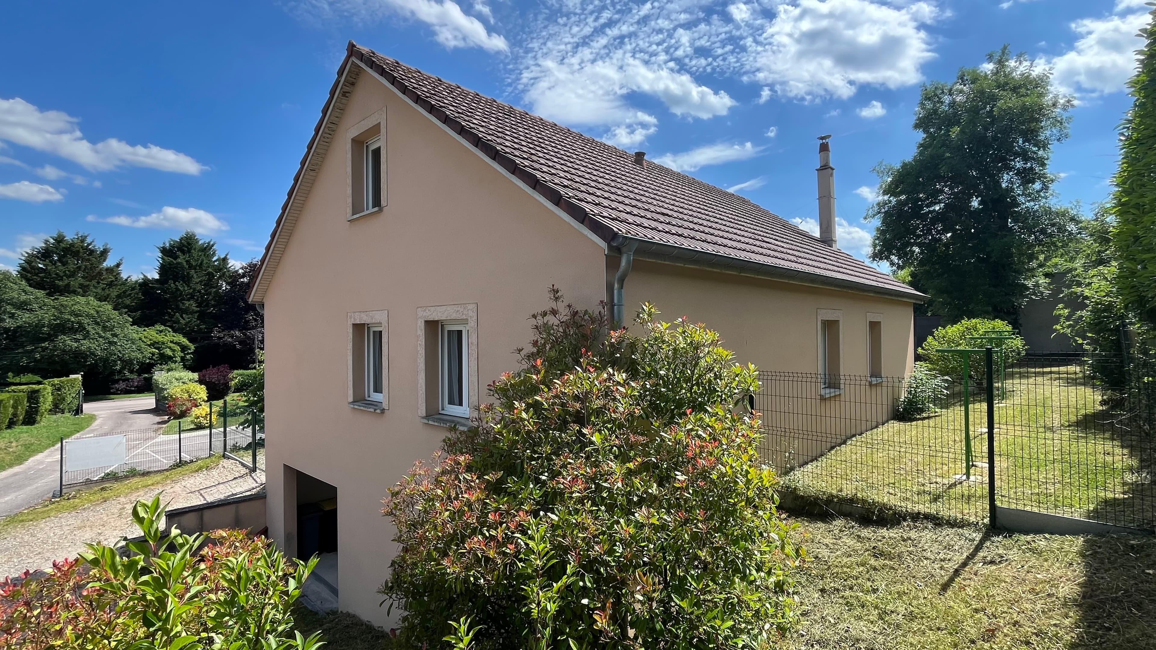 Maison familiale + studio individuel 176 m2 quartier résidentiel - Photo 3