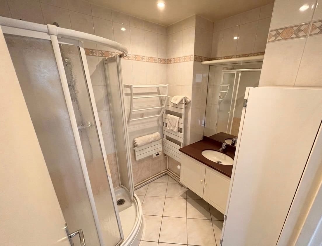 Appartement T4 - parking et caves - St-Germain-les-Arpajon - Photo 8