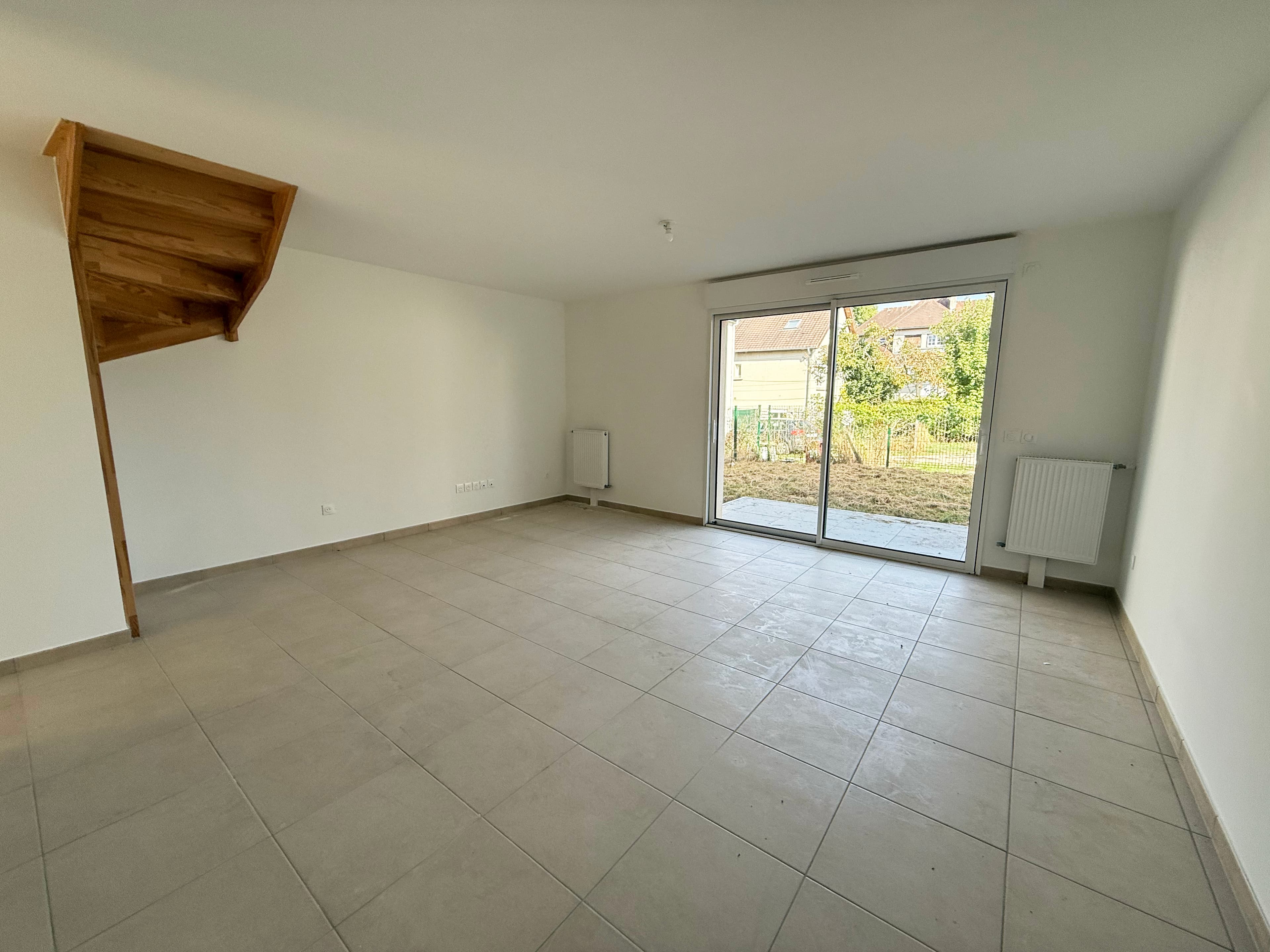 Maison de ville - Saint Thibault des Vignes - Photo 4