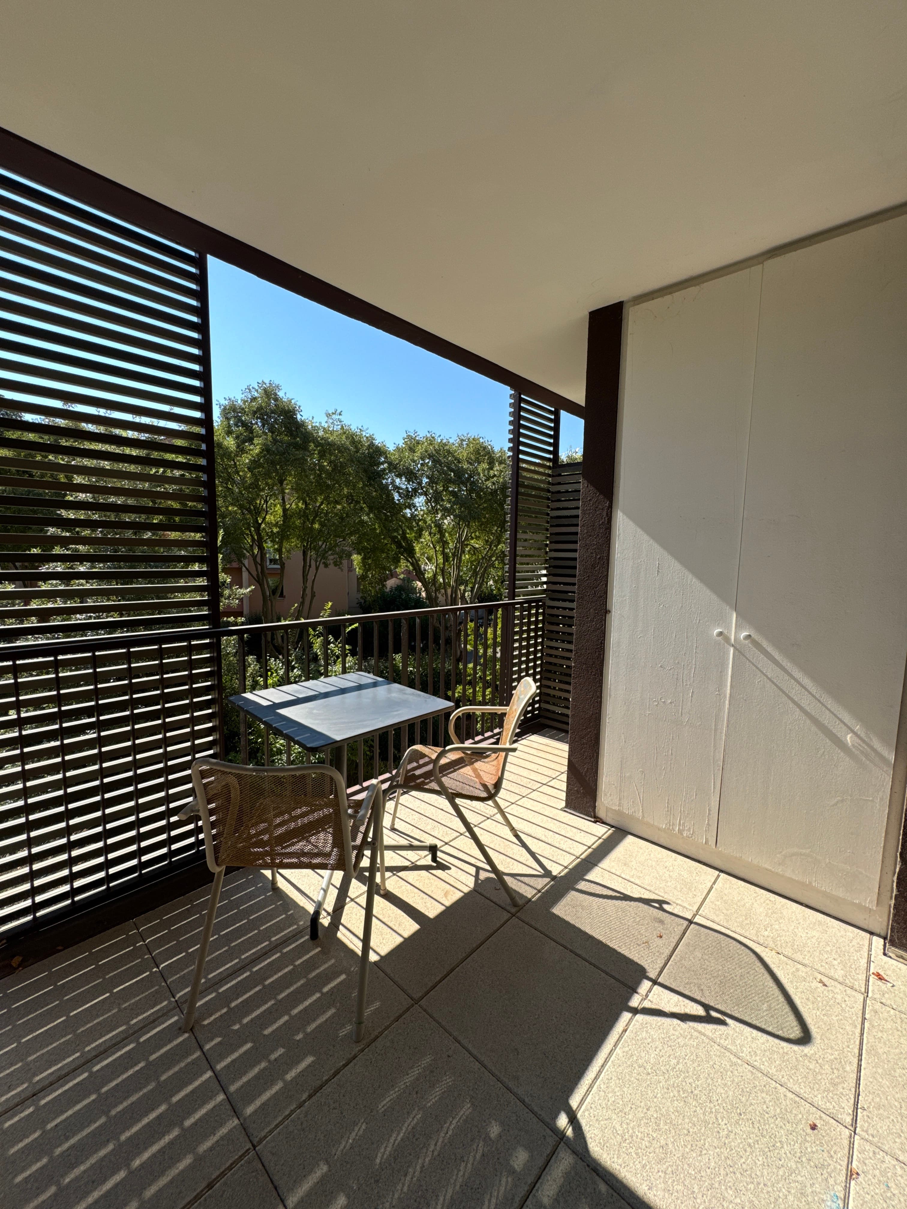 Appartement type 3 + 1 parking en sous sol - résidence séniors - Photo 2