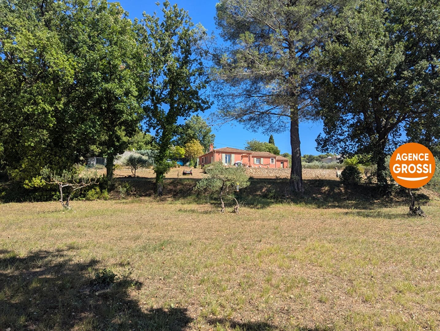 VILLECROZE, villa avec piscine, vue campagne sur terrain 7715m² - Photo 7