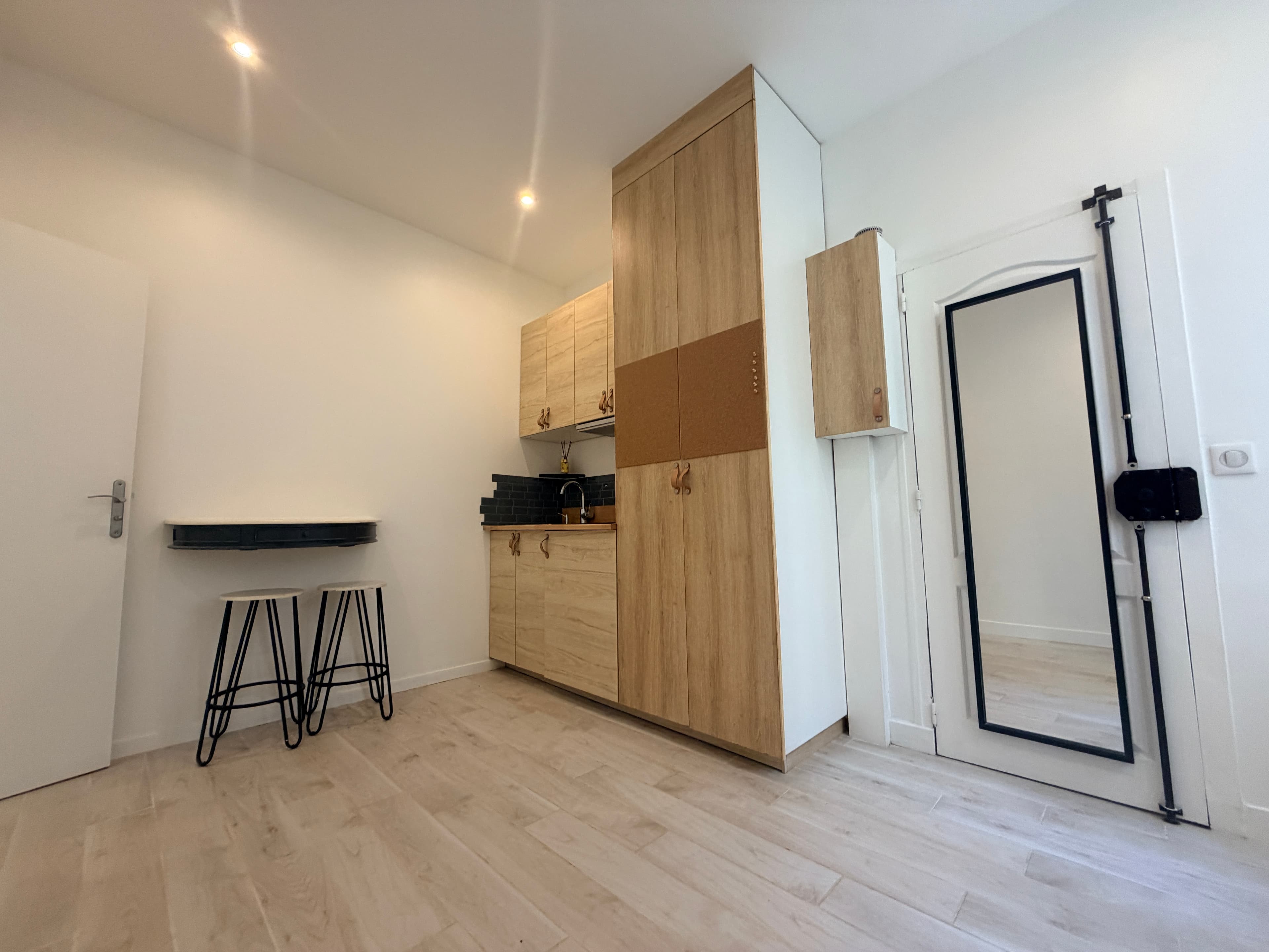 STUDIO ideal invesstisseurs ou pied à terre - rue Benard - Photo 7