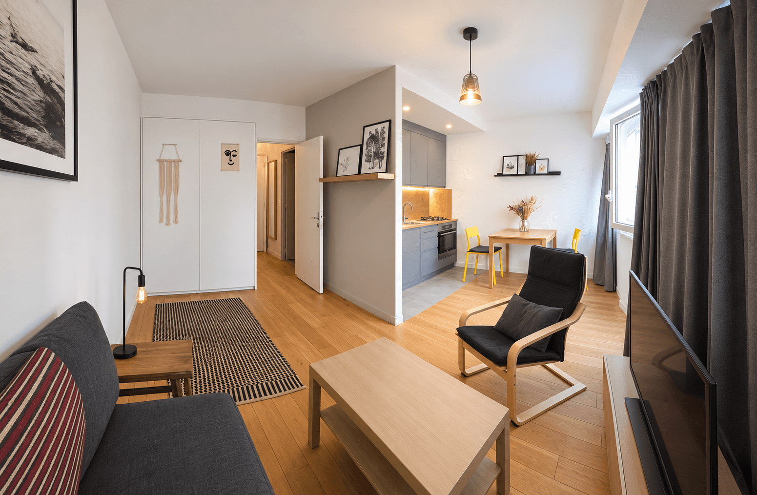 Studio loué meublé, 26,71 m², 2e étage avec ascenseur, cave