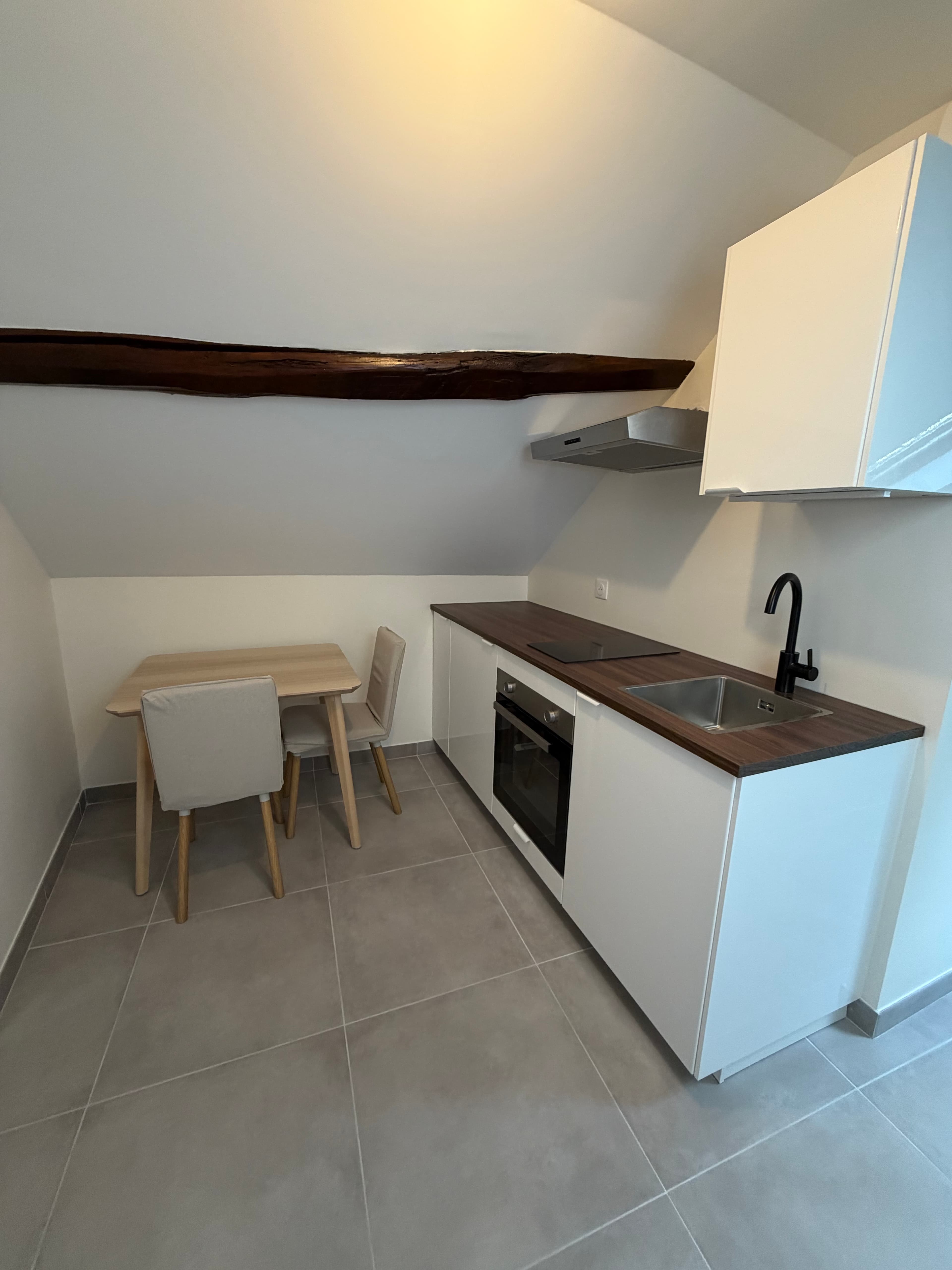 Appartement T1 Bis meublé - 700 € CC - Photo 2