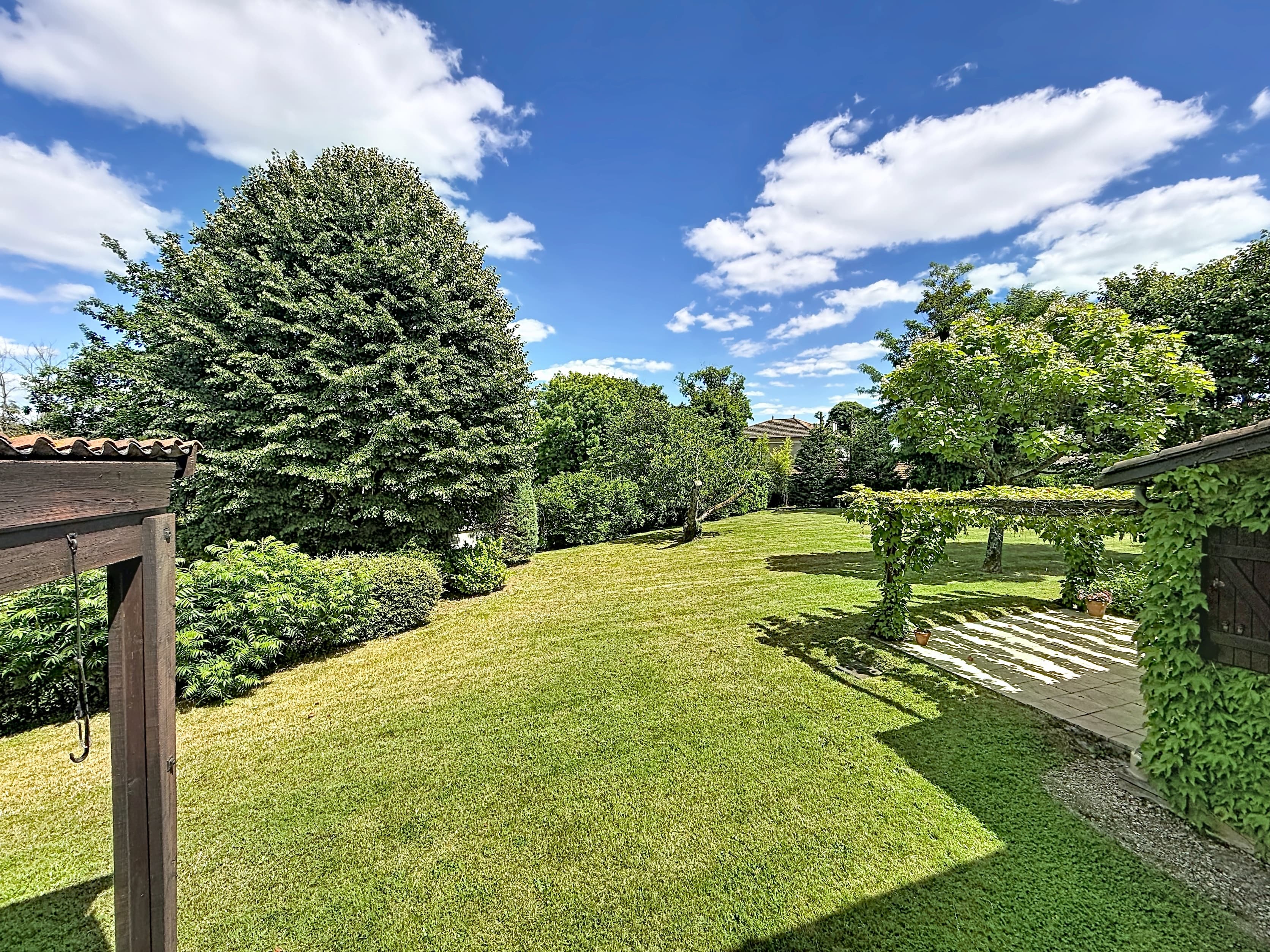 Maison familiale, sur un terrain exceptionnel de 3000 m² - Photo 8