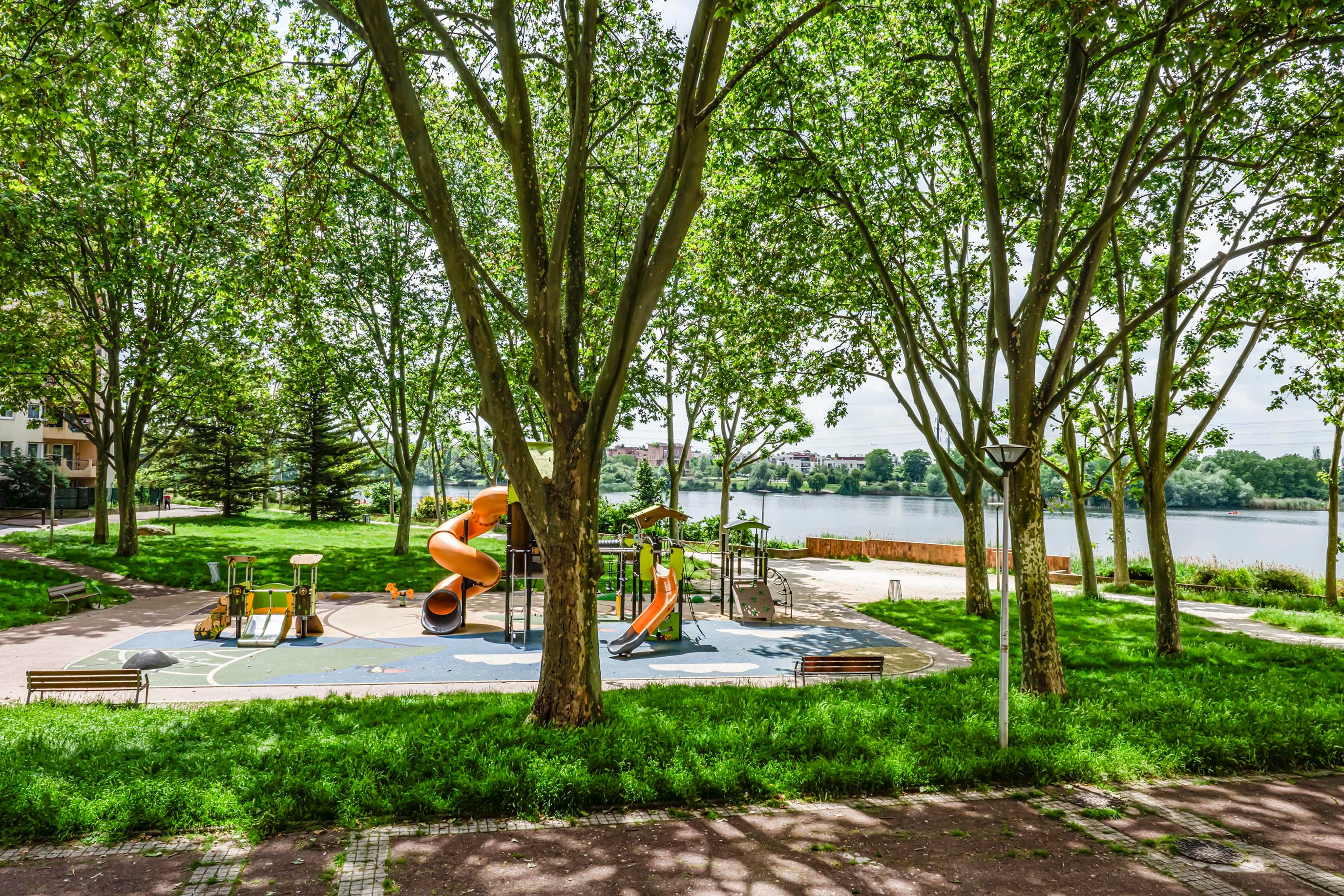 Appartement terrasse avec vue sur le Lac - Photo 2