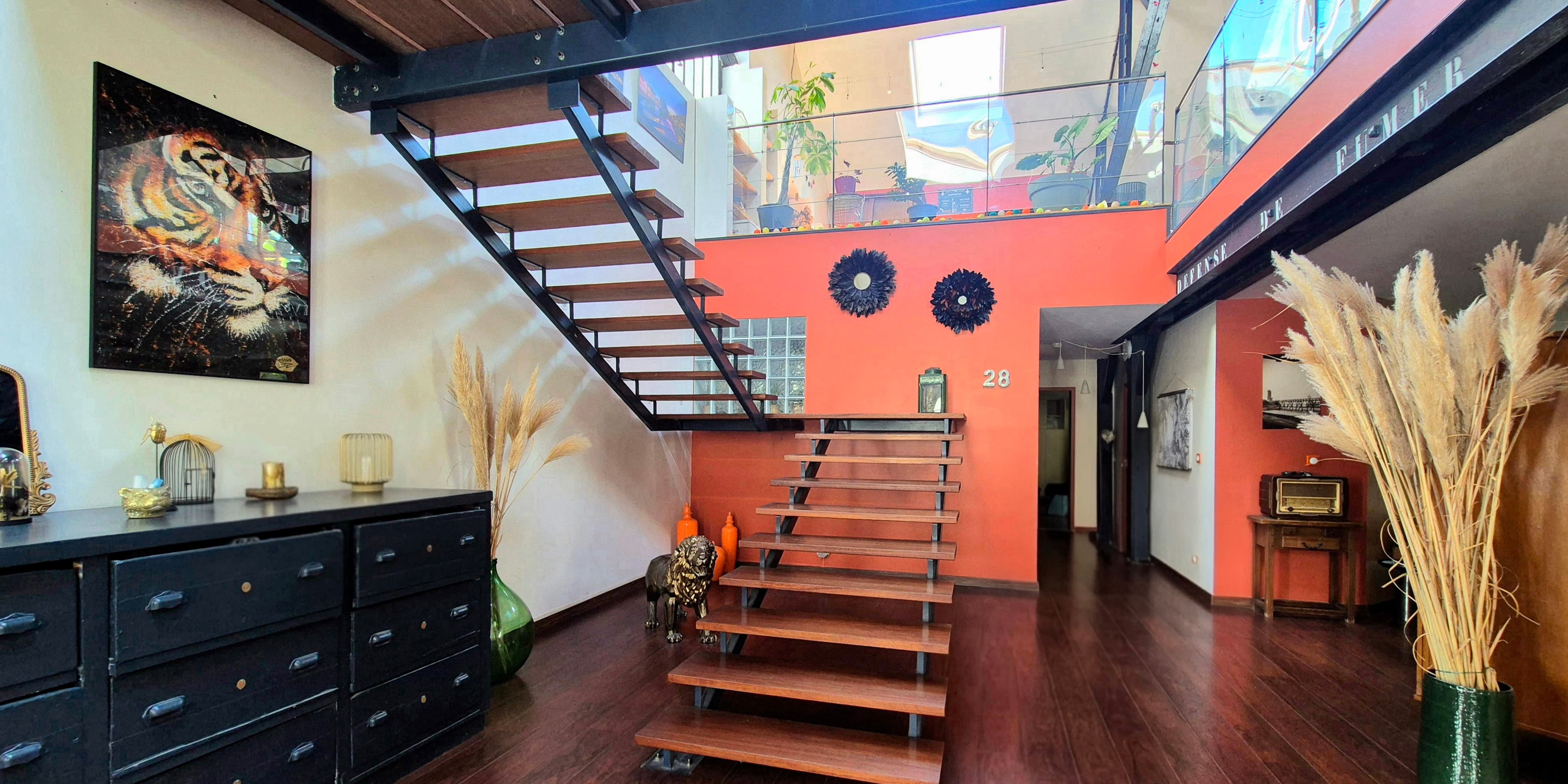 LOFT INDUSTRIEL - 350m² de surface habitable - Rare à la vente