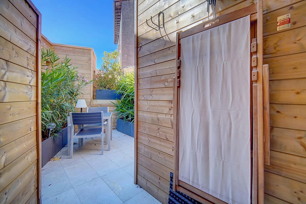ideal investisseur studio au coeur de CANNES - Photo 2