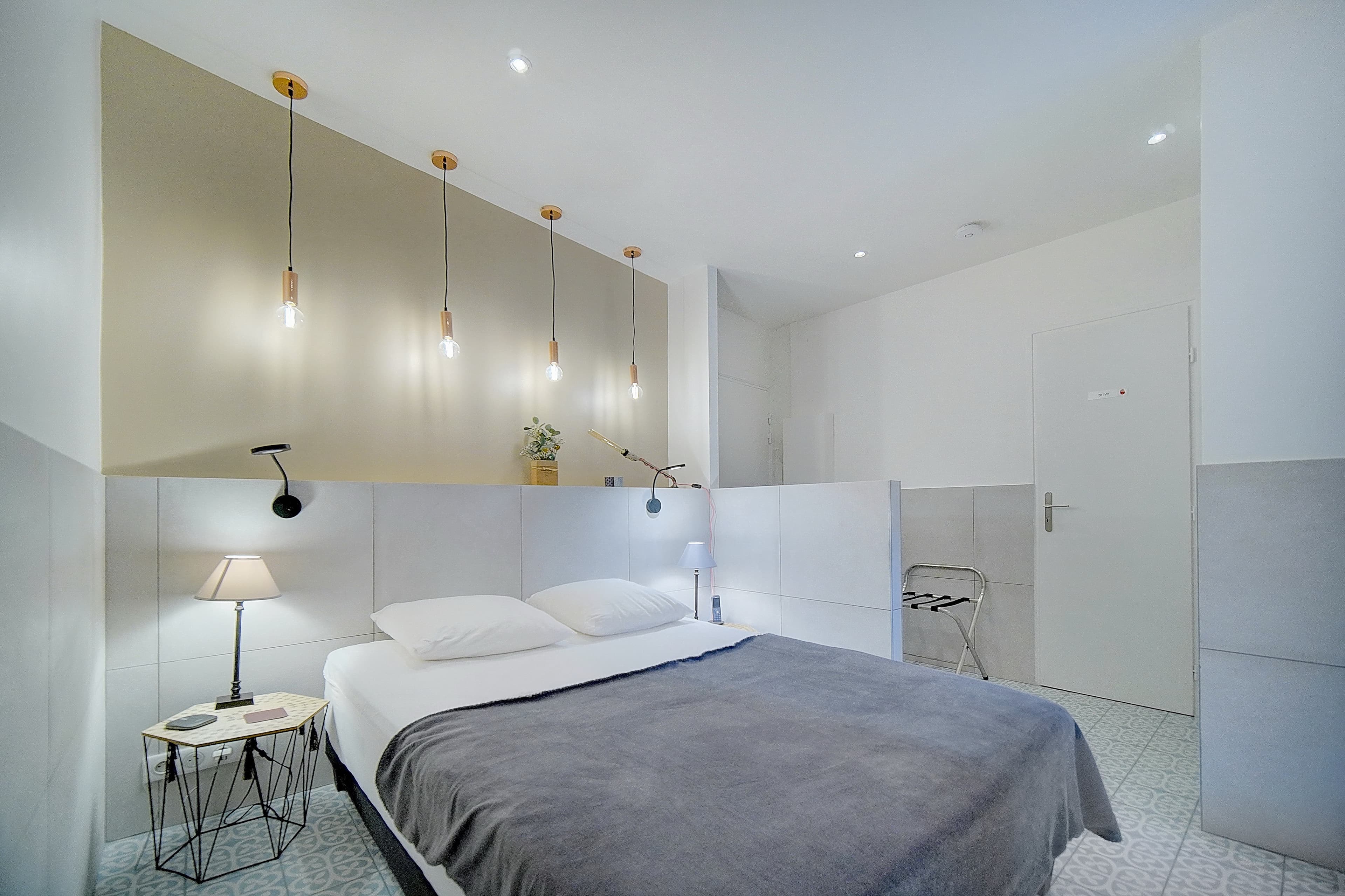 ideal investisseur studio au coeur de CANNES - Photo 6