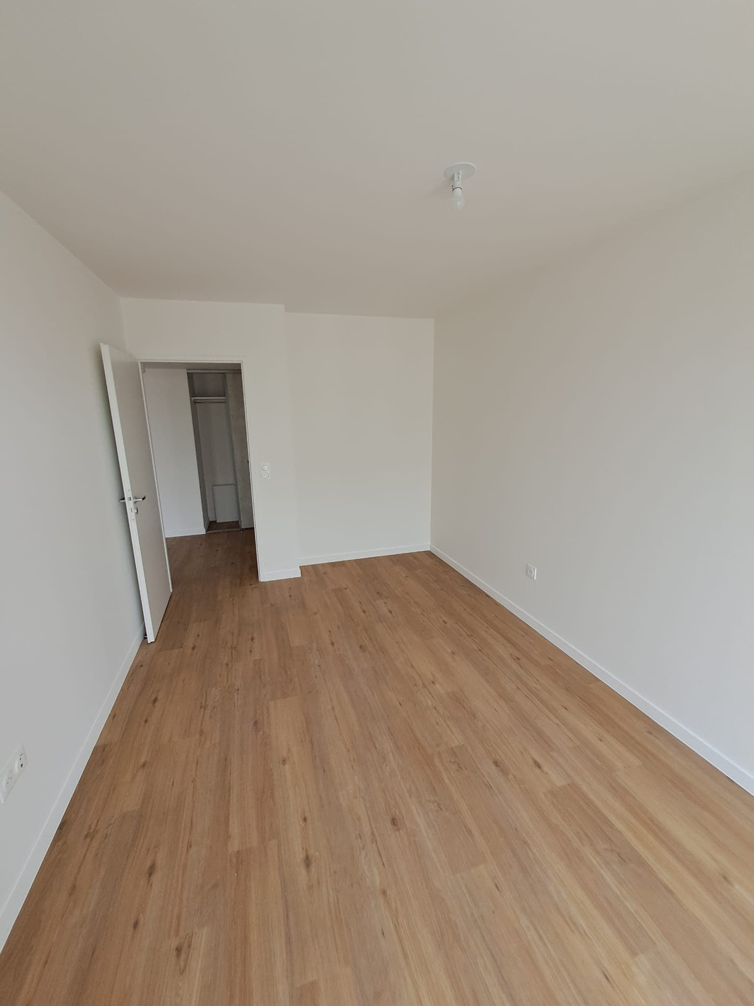 Appartement 3 pièces dans résidence neuve - Photo 6