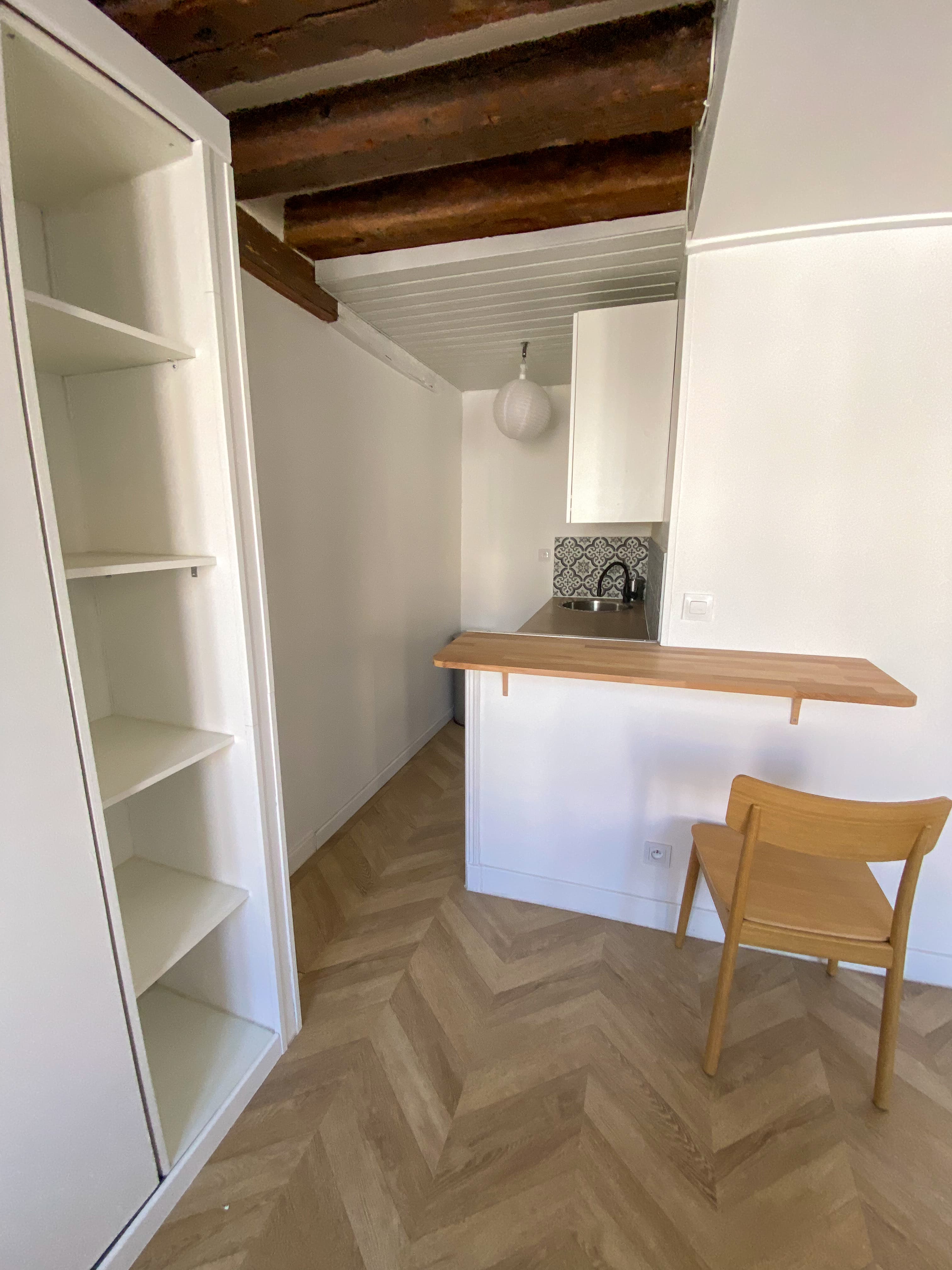 Exclusivité - Studio de charme lumineux au coeur du Marais - Photo 6