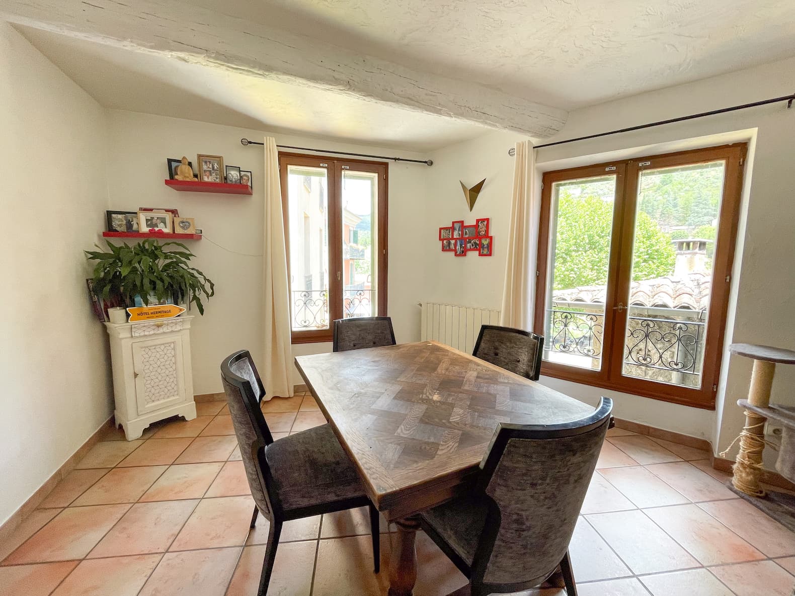 Sospel, à vendre, charmant et spacieux appartement. - Photo 2