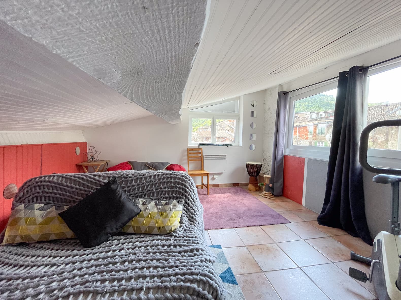 Sospel, à vendre, charmant et spacieux appartement. - Photo 8