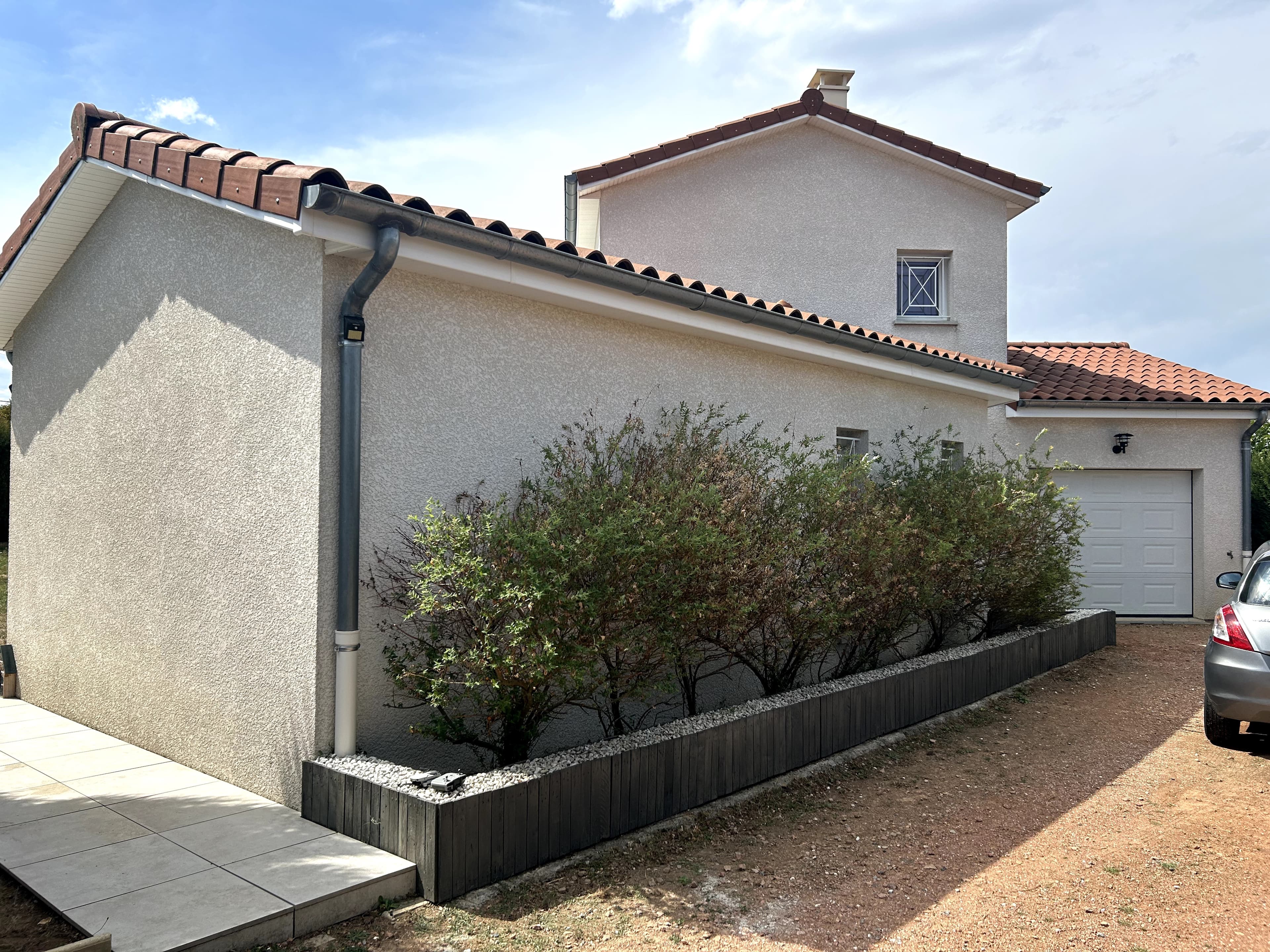 À VENDRE - SUPERBE MAISON FAMILIALE À SAINT-CYR-DE-FAVIÈRES - Photo 4