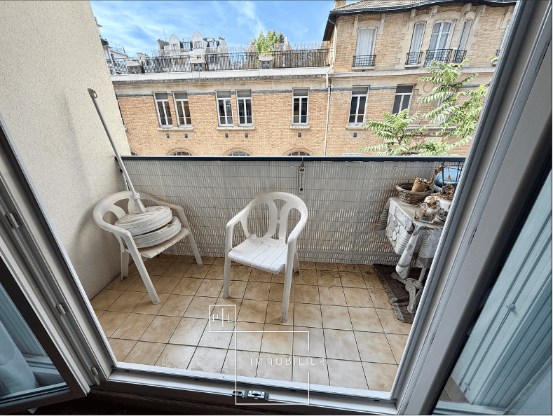 Appartement - 90m² - 20 rue des Amiraux Paris 18ème - Photo 4
