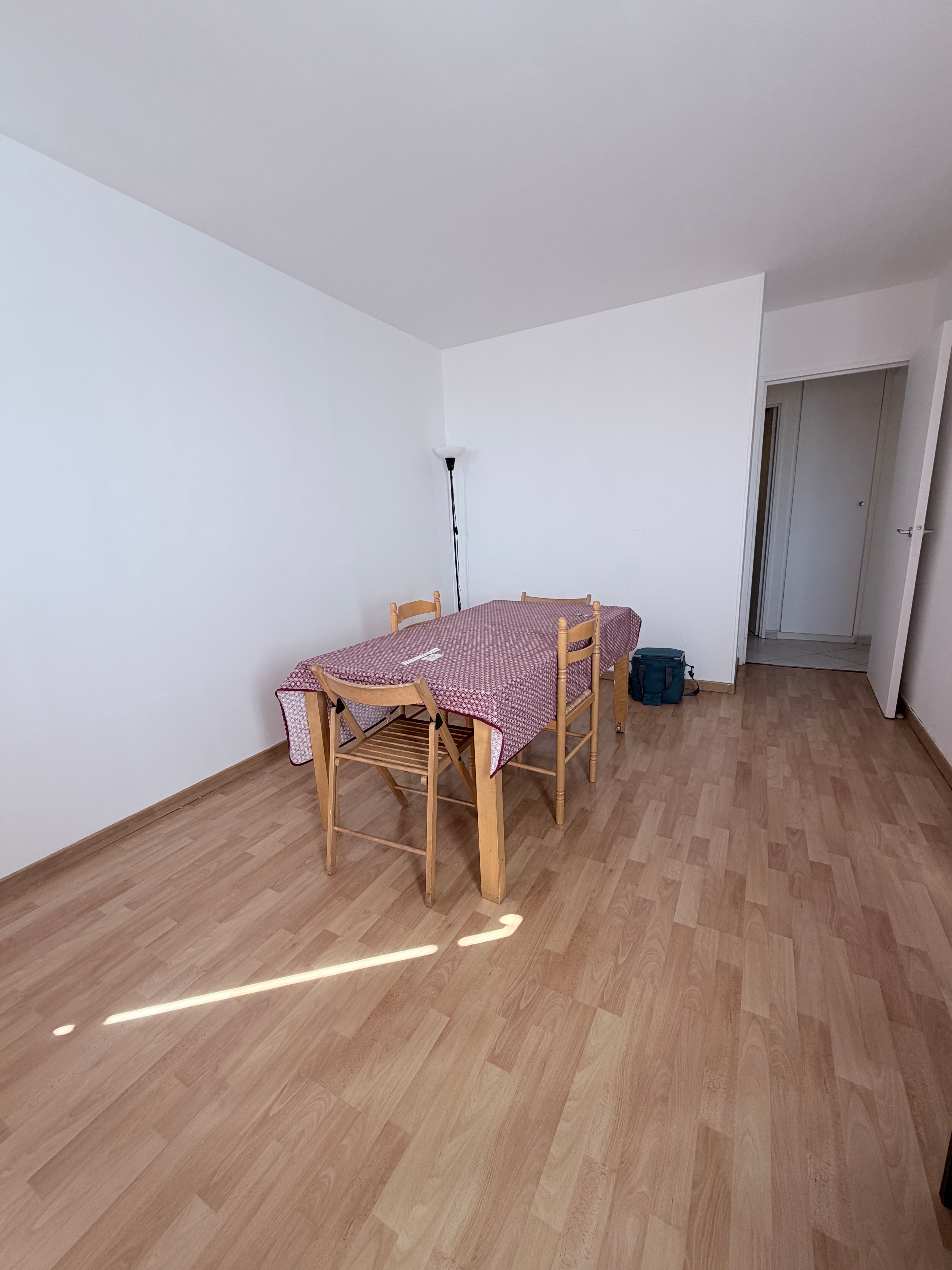 T4 à vendre Paris 13e au pied du Metro Porte de choisy - Photo 2