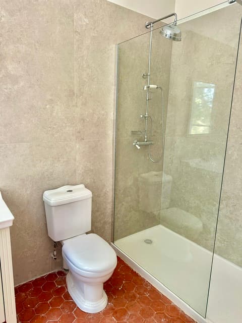 Magnifique appartement dans château au Nord d'Aix en Provence - Photo 6