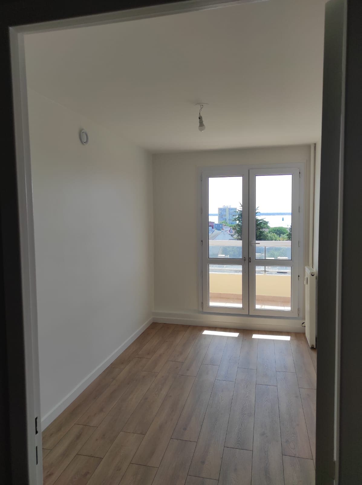 Vue mer panoramique sur l'estuaire - Rare T4 rénové Kerlédé - Photo 7