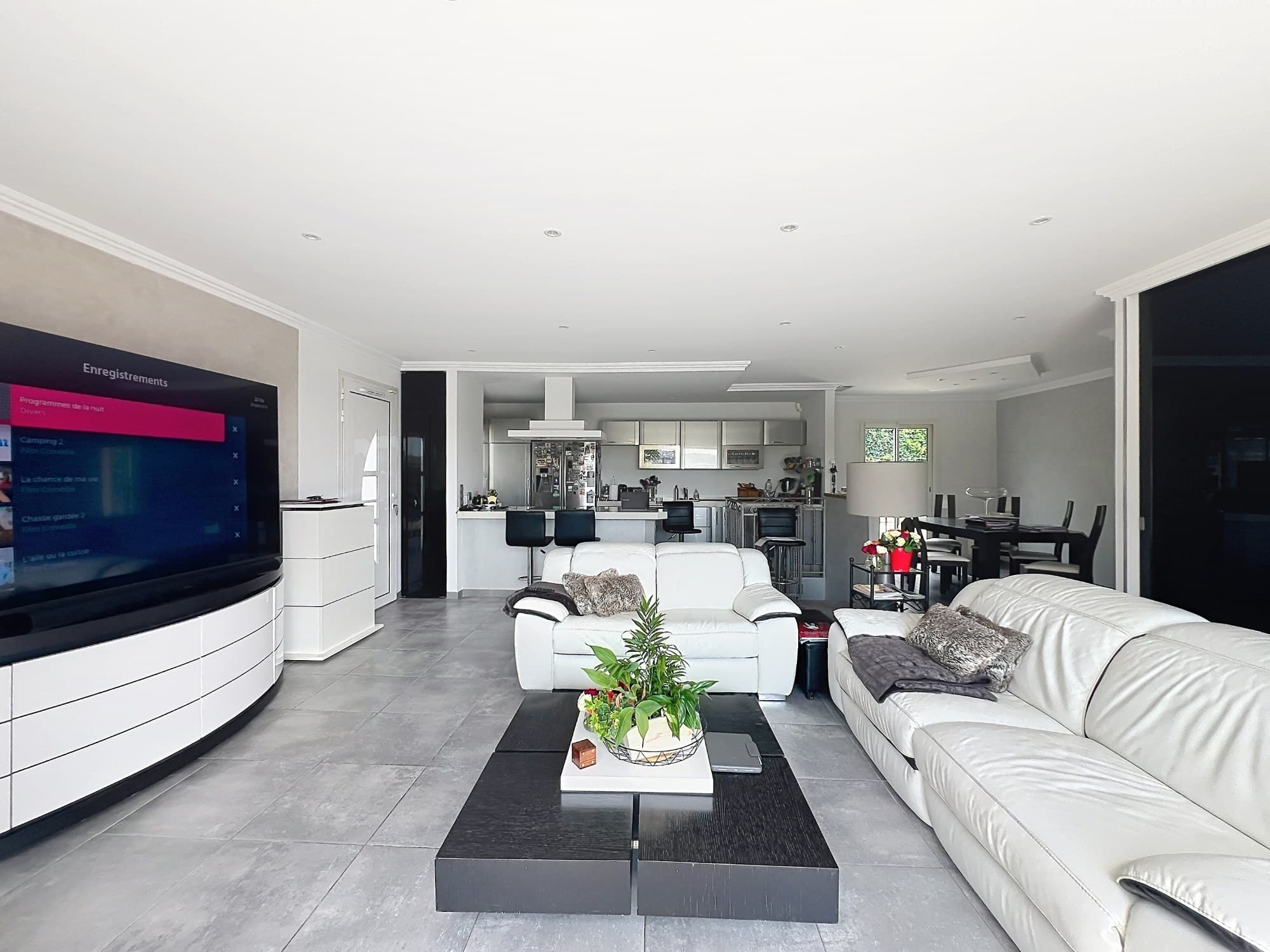 Vence - Sainte-Colombe : villa plain-pied, piscine et vue - Photo 4