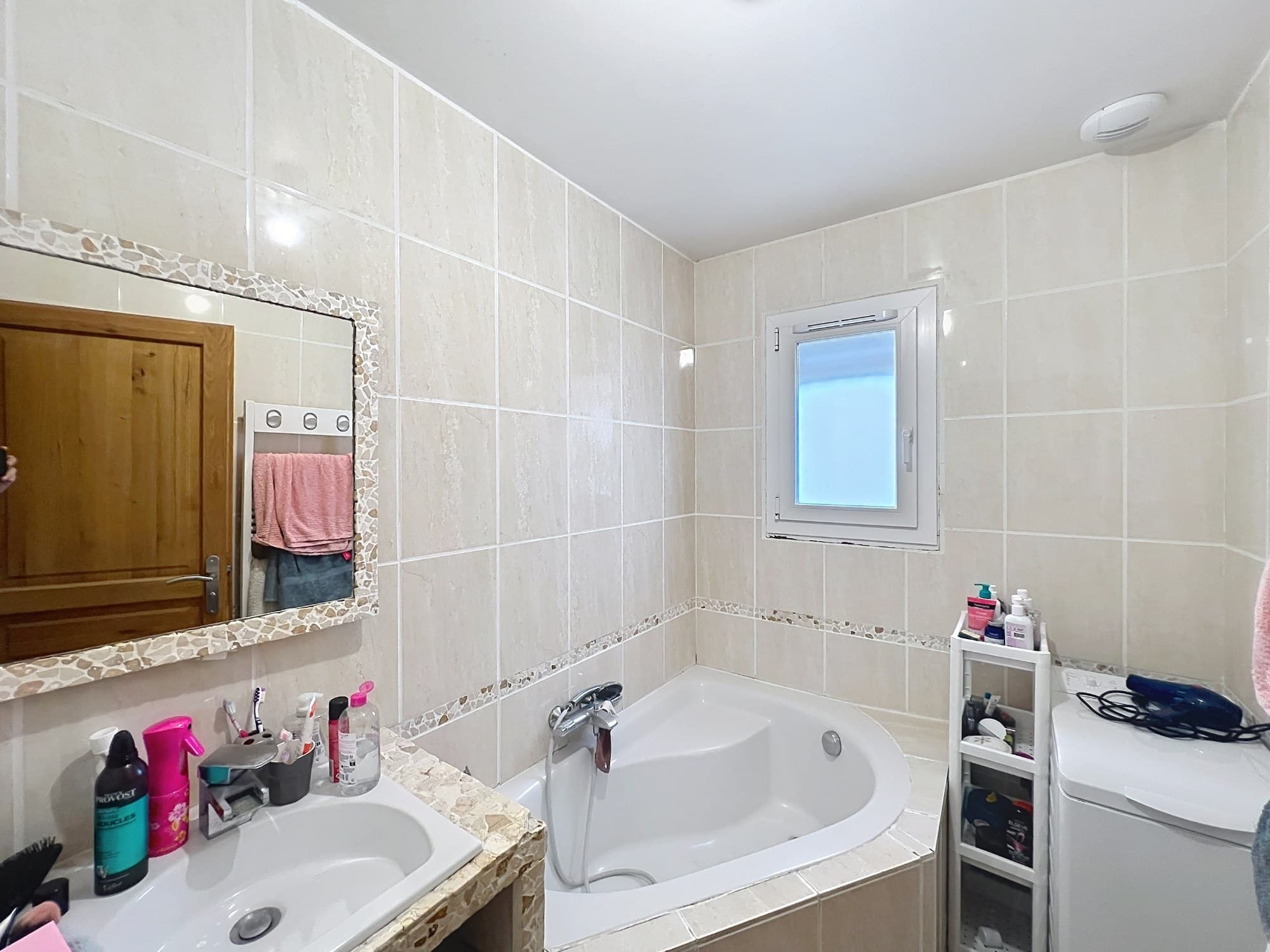 Vence - Sainte-Colombe : villa plain-pied, piscine et vue - Photo 9