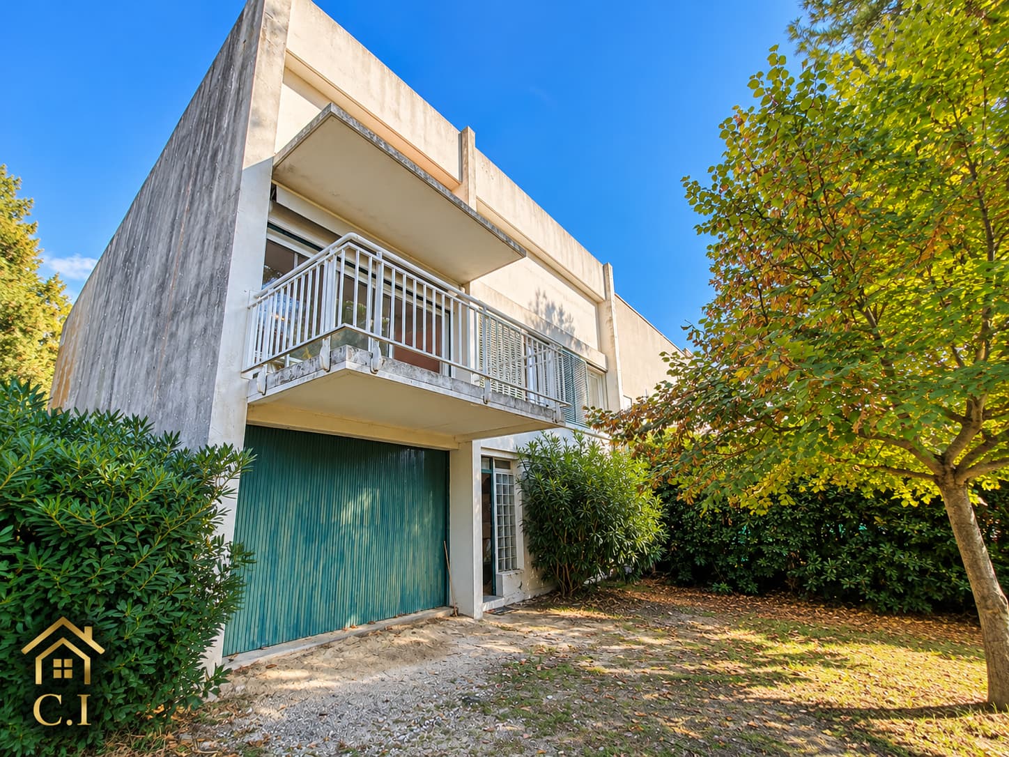 EXCLUSIVITÉ - GRAND TRAVERS - VILLA À DEUX PAS DE LA PLAGE !