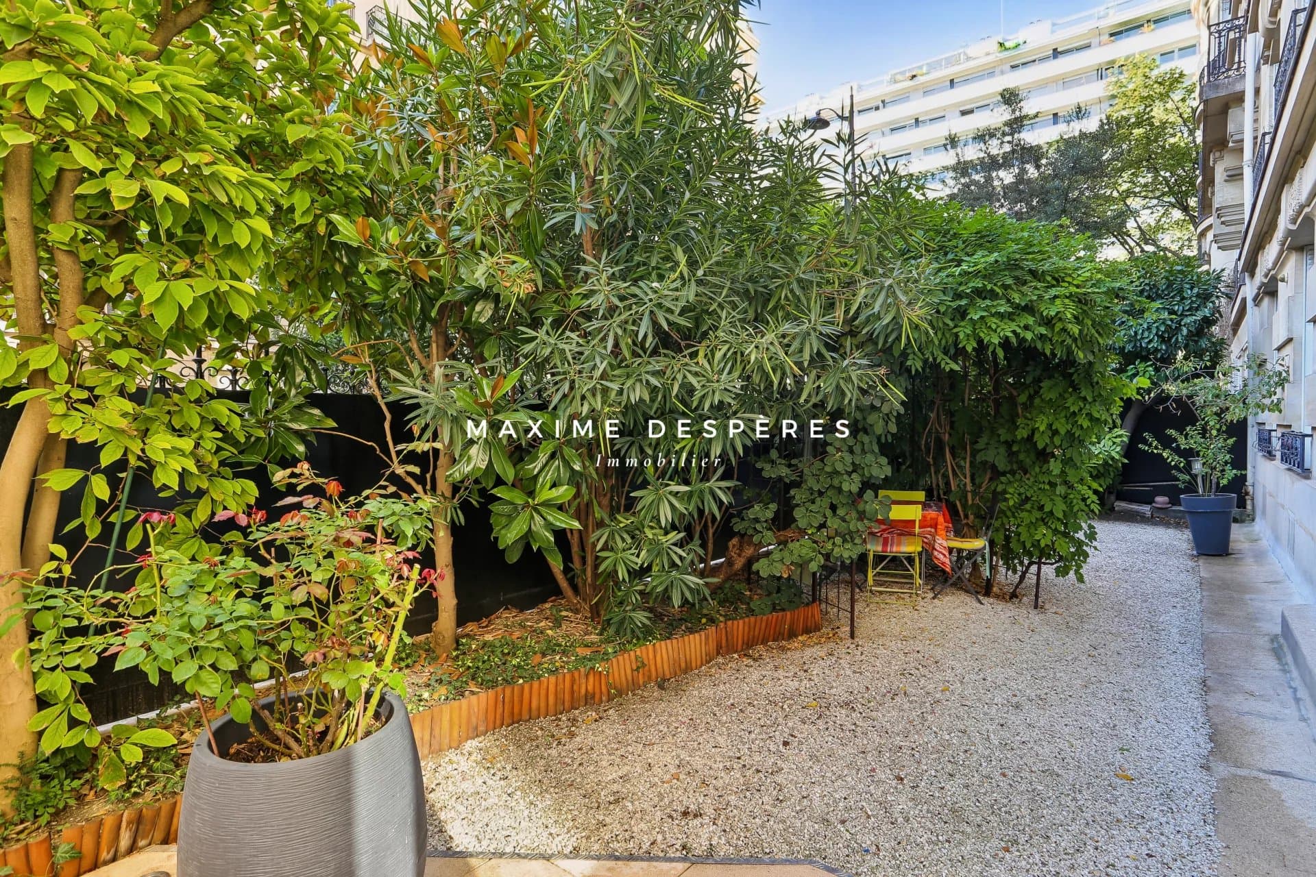 Paris VII - Gros Caillou - Rez de jardin