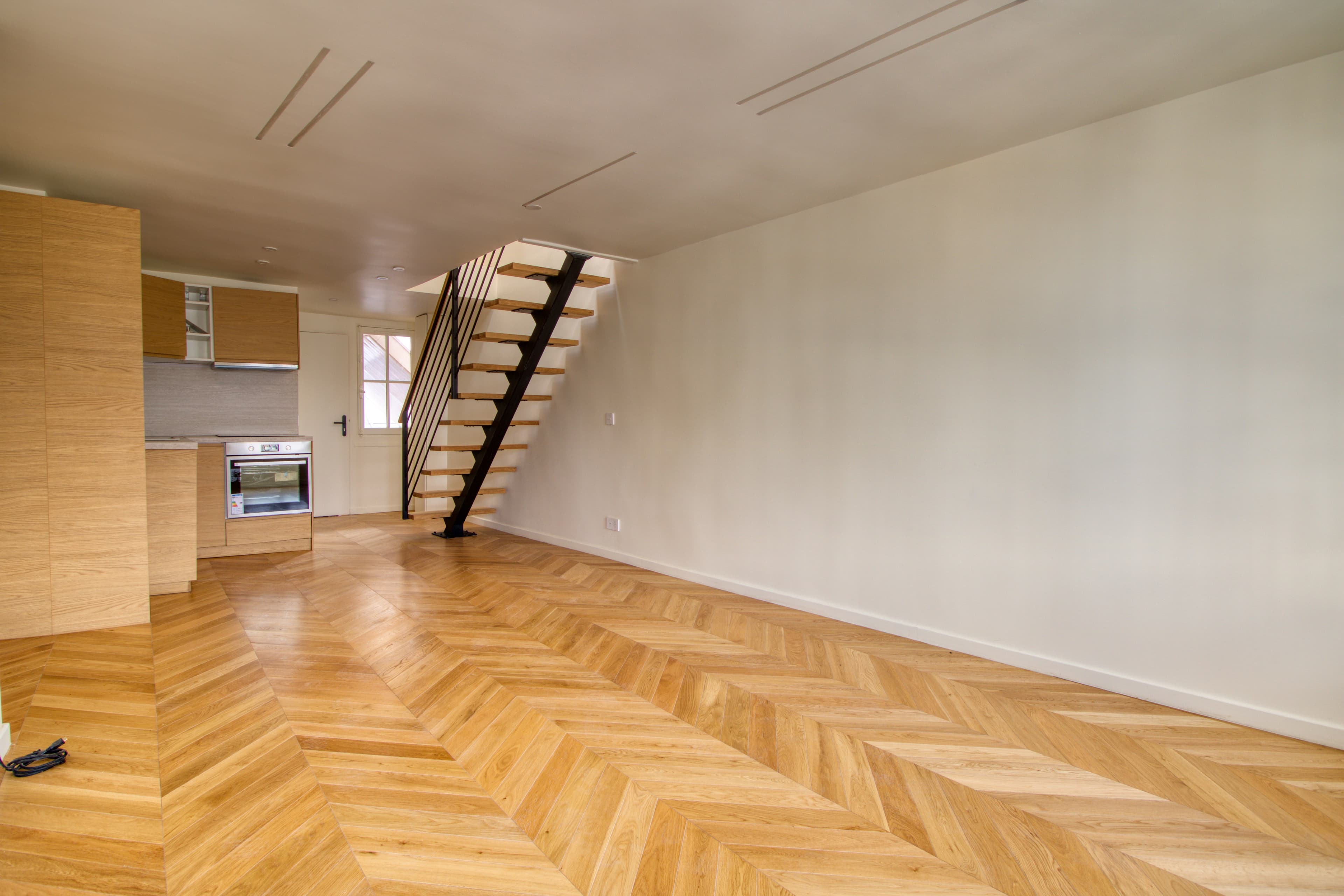 DUPLEX entièrement rénové, Hyper centre de Versailles - Photo 2