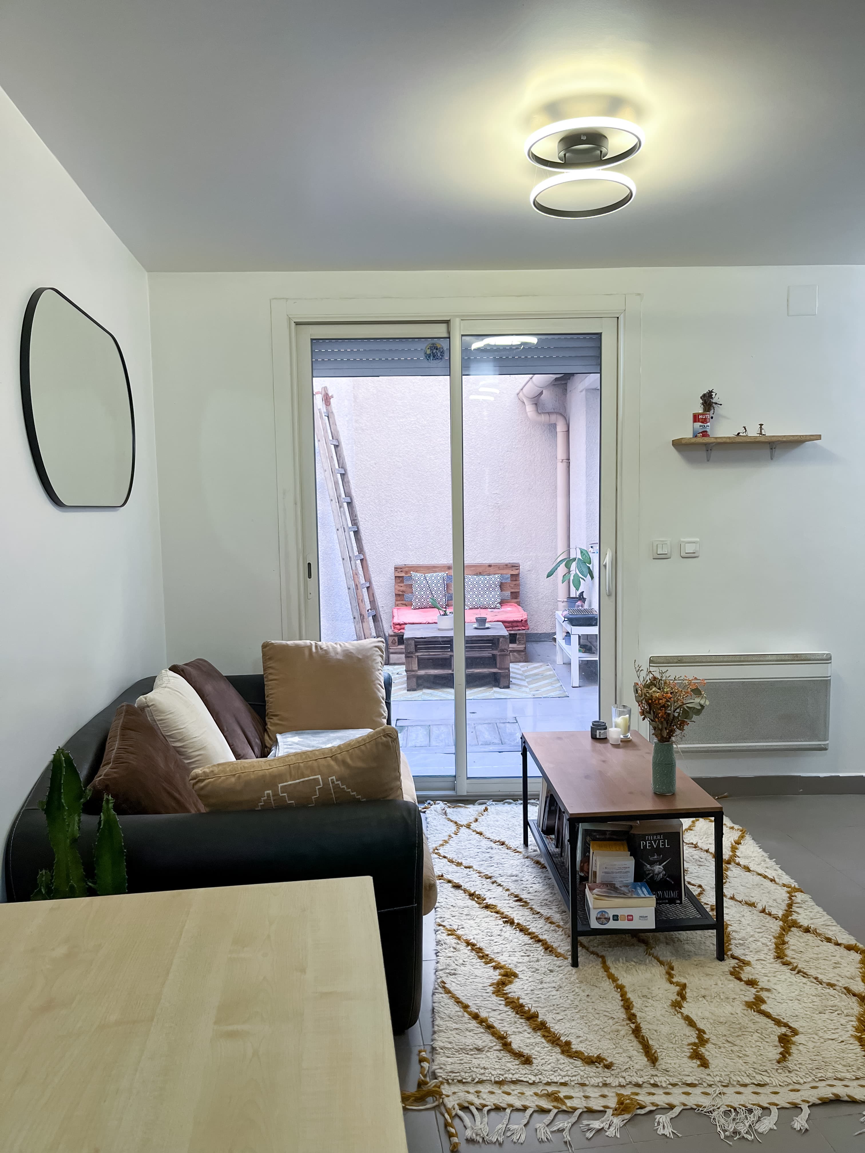 Appartement T2 avec terrasse - Photo 2