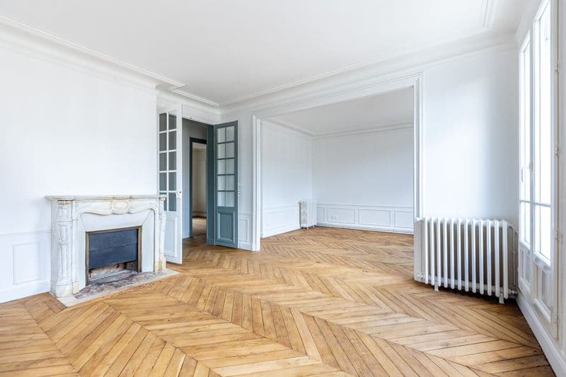 Haussmanien : 5e étage balcon - 3 chambres Ascenseur - Photo 8
