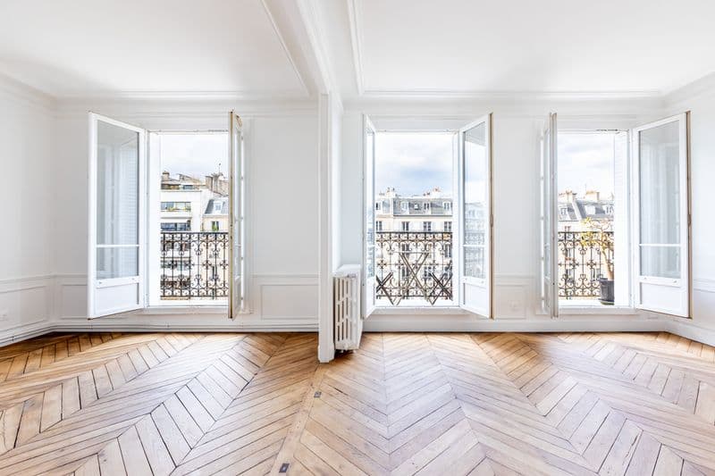 Haussmanien : 5e étage balcon - 3 chambres Ascenseur - Photo 10