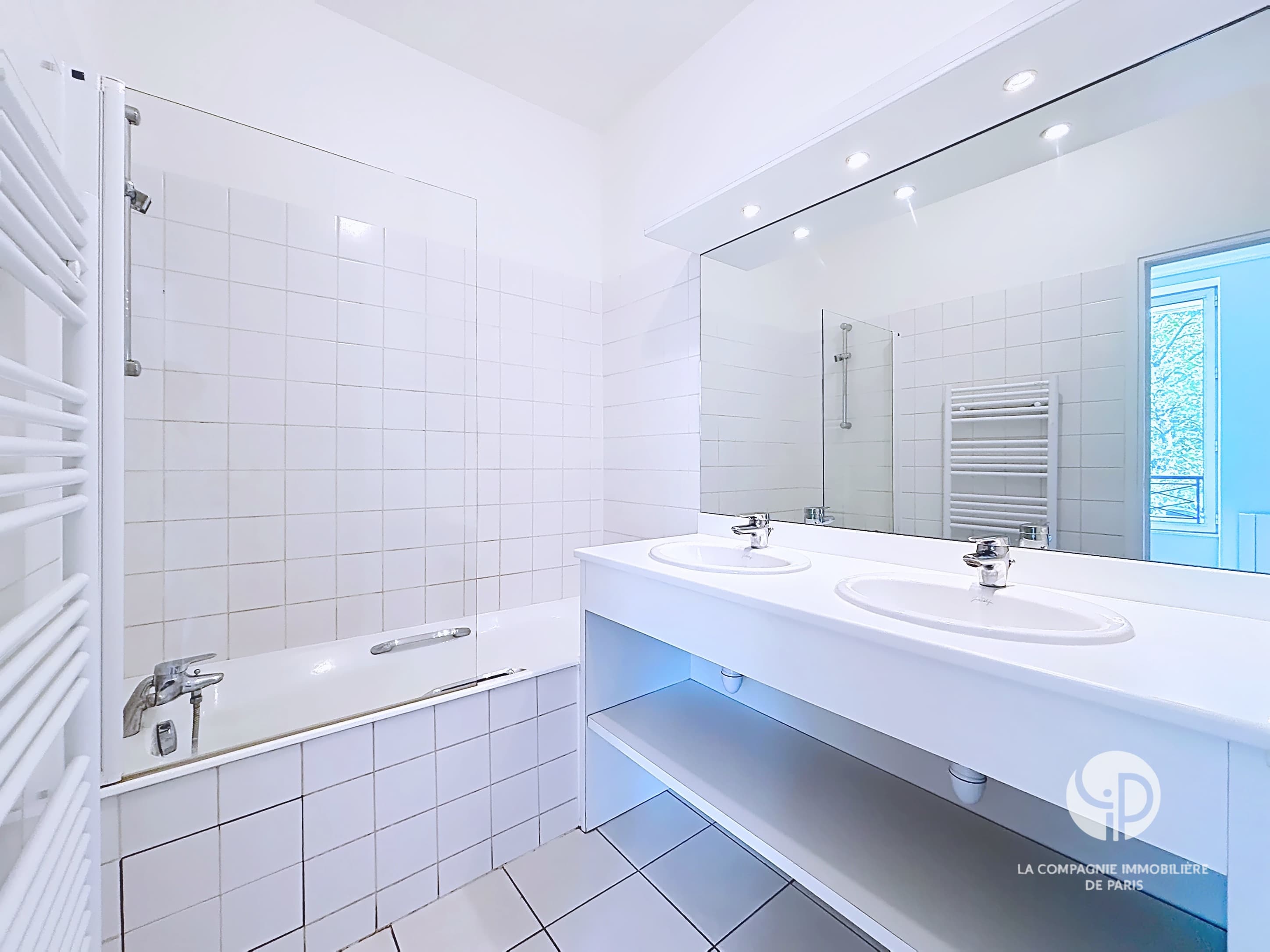 Location Vide - Neuilly sur Seine - Sablons - 4 pièces - 102m2 - Photo 4